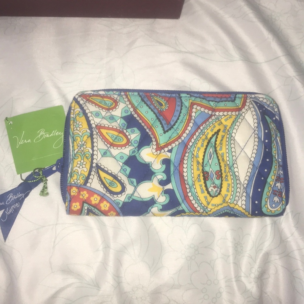 Vera Bradley Marina Paisley Accordion Wallet